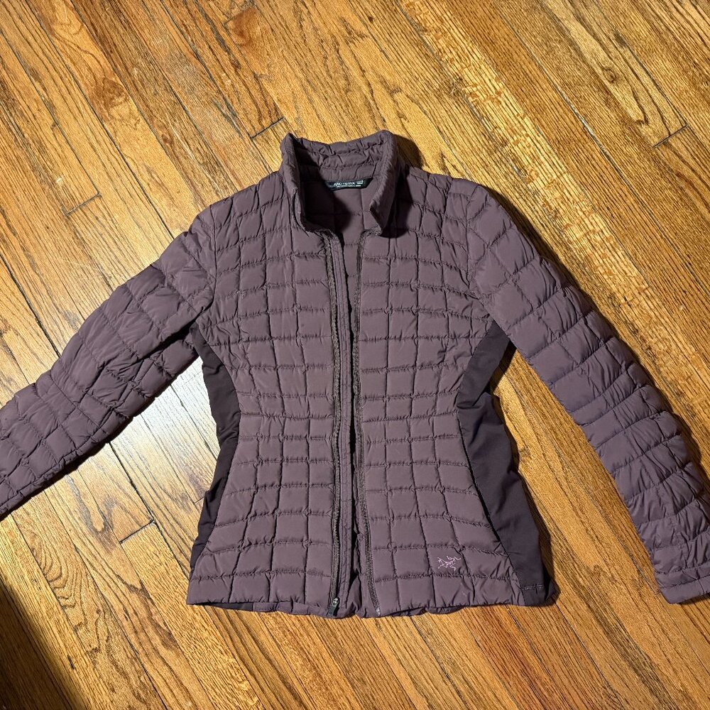 arc teryx RARE narin jacket brown gorpcore cabincore puffer flattering jacket